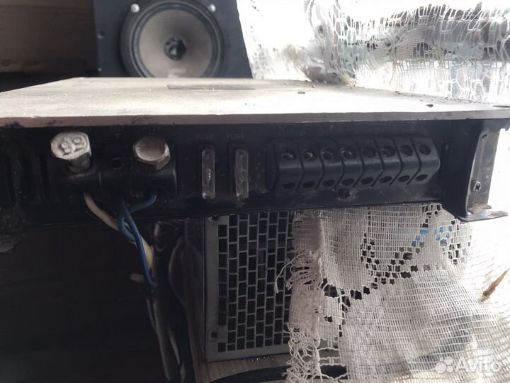 Активный сабвуфер в авто