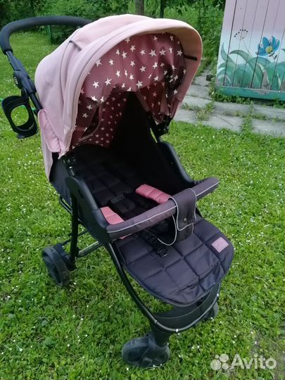 Детская прогулочная коляска
