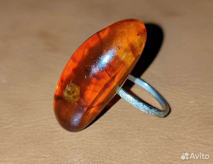 Янтарное кольцо