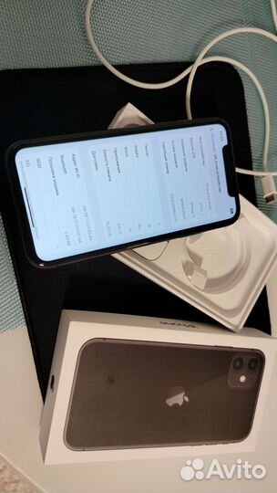 iPhone 11, 64 ГБ