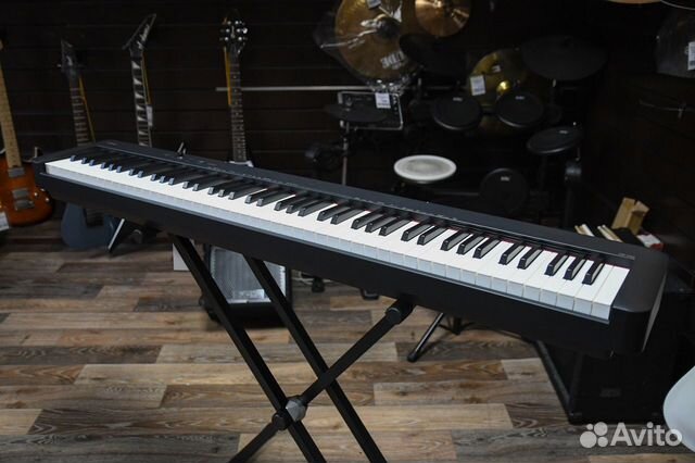 Цифровое пианино Casio со стойкой + Аксессуары объявление продам