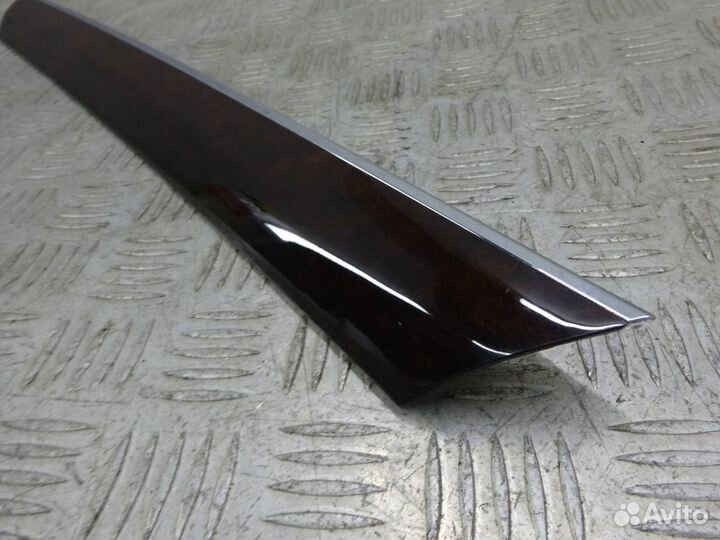 Накладка обшивки двери Мерседес 164