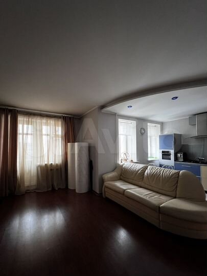 2-к. квартира, 72,1 м², 9/10 эт.