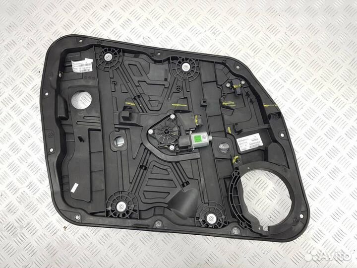 82470f1770 Стеклоподъемник передний левый Kia Spo