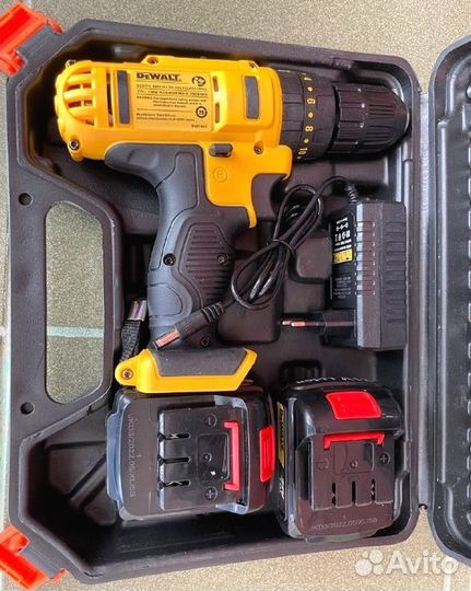 Ударный шуруповерт Dewalt 21v