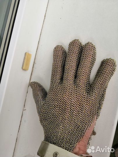 Кольчужная перчатка