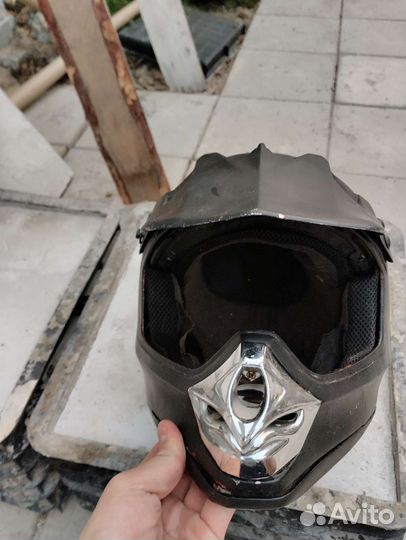 Мотоциклетный шлем