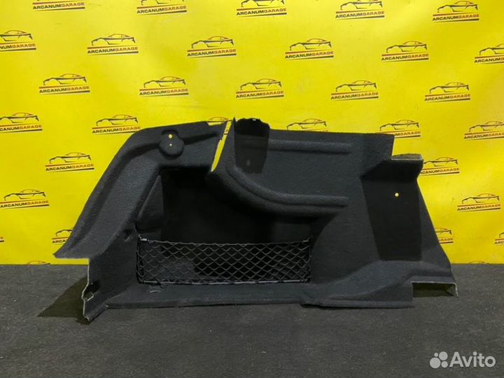 Обшивка багажника левая Mercedes 204 W204