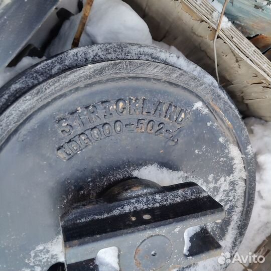 Каток натяжной sandvik мобильный грохот