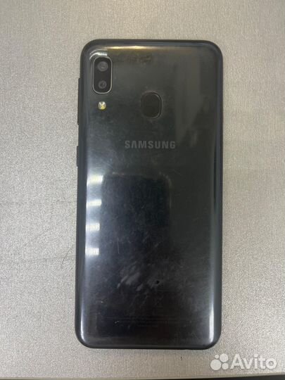 Samsung Galaxy A20e, 3/32 ГБ