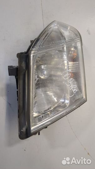 Фара (передняя) Nissan Navara, 2009