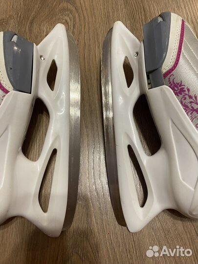 Коньки на девочку 33-36,5 размер