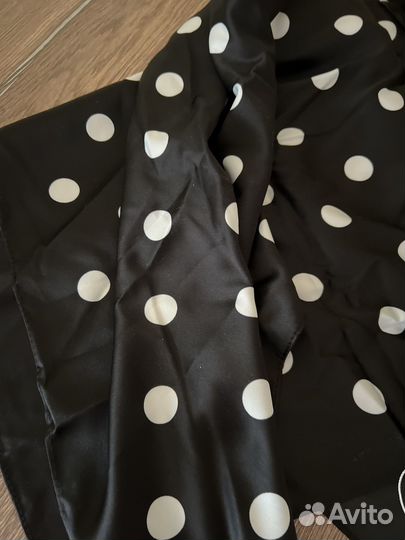 Платок натуральный шелк новое с биркой