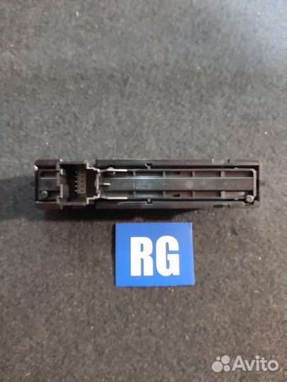 Кнопка аварийки Opel Astra J хэтчбек A12XER 2012