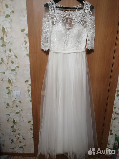 Свадебное платье 44 46 бу