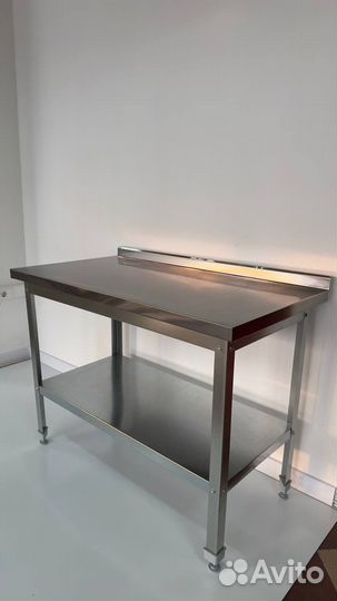 Стол производственный с полкой