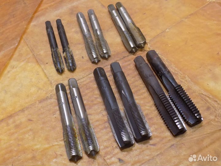 Метчики ручные комплектные СССР