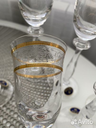 Рюмки на ножке