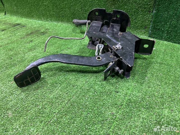 Педаль сцепления Chery Bonus /A13 хэтчбек 1 2011