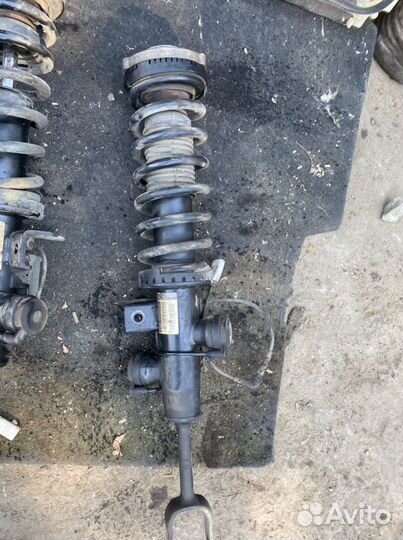 Стойка передняя правая активная BMW 7 series F01 0