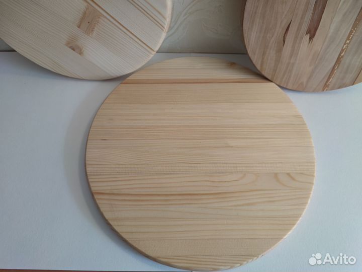 Тарелки для подачи из древесины сосны и груши