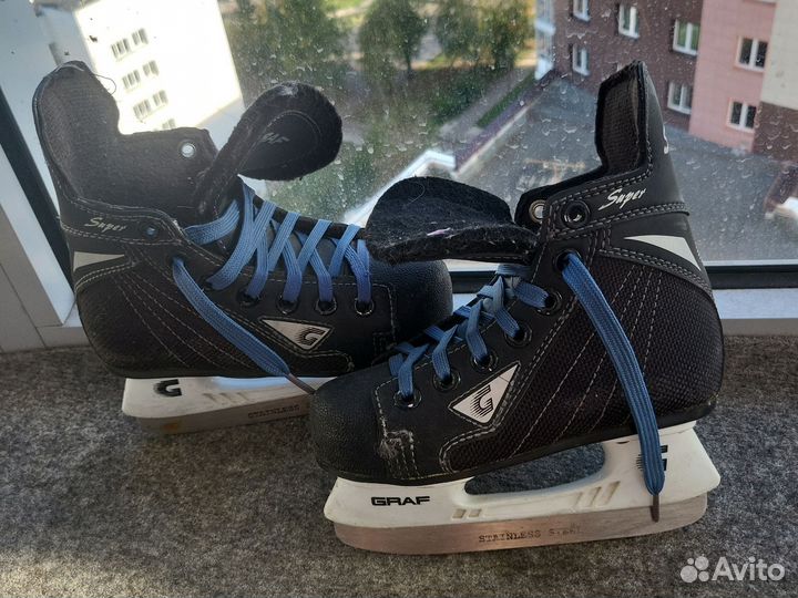 Коньки хоккейные