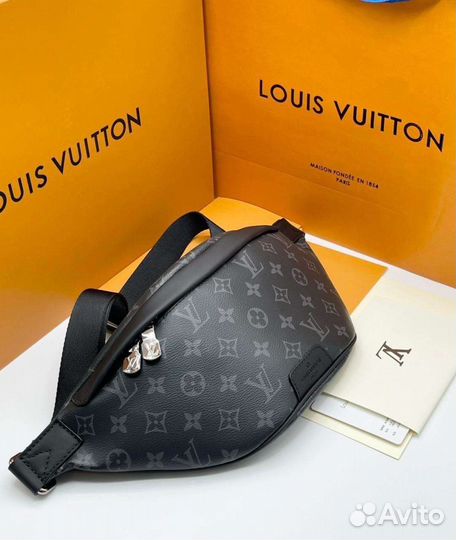 Сумка на пояс Louis Vuitton Discovery Premium