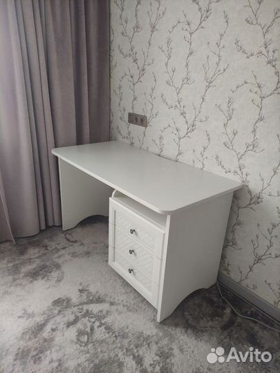 Комплект детской мебели для девочки