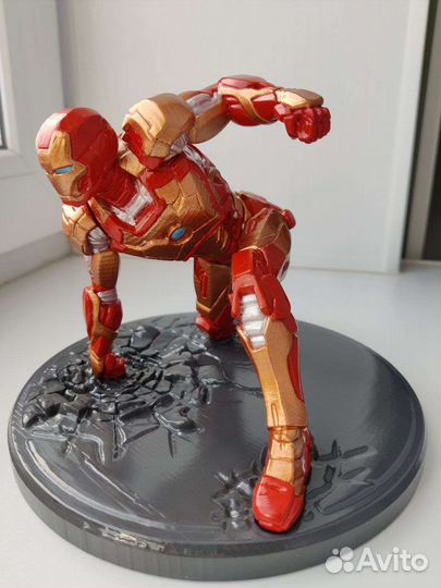 Железный человек фигурка коллекционная