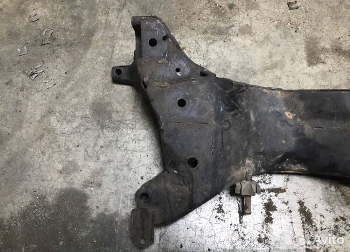 Подрамник Lancer 9