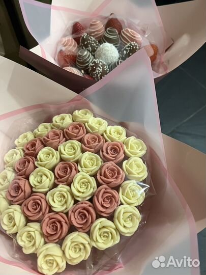 Букет из шоколадных роз подарок 8 марта