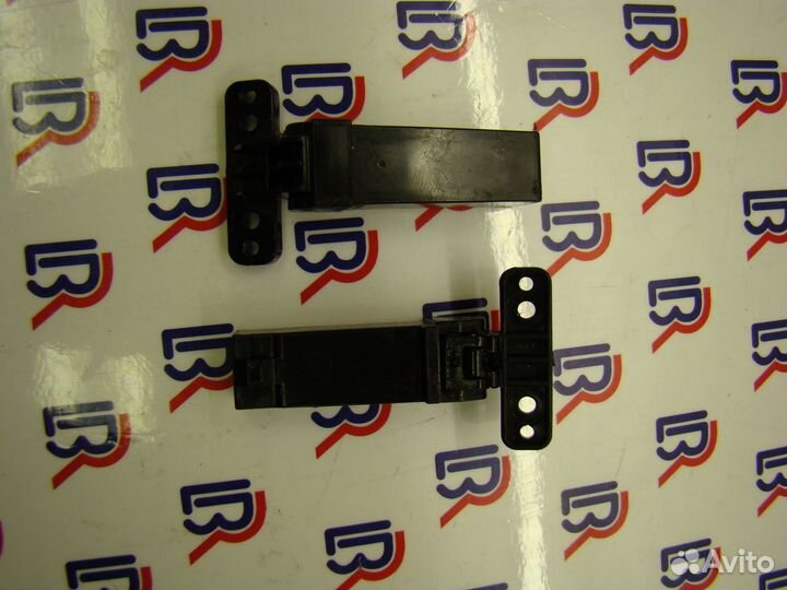 JC97-03191A Шарнир (кронштейн) Samsung CLX-3185FN