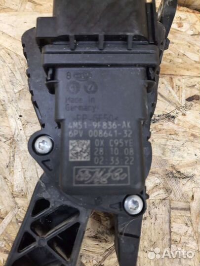 Педаль акселератора Ford Volvo