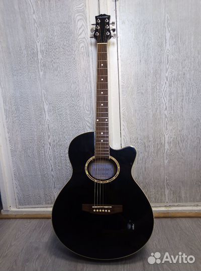 Акустическая гитара