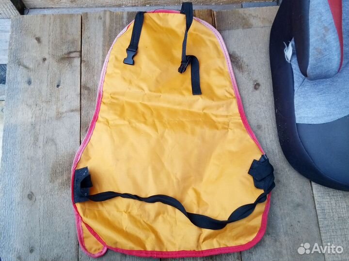 Автокресло бустер