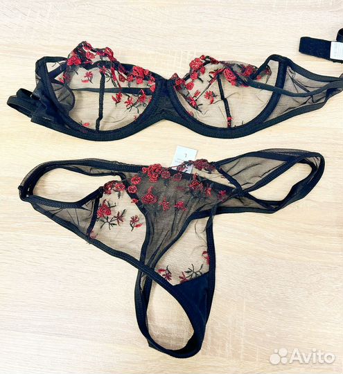 Комплект женского нижнего белья