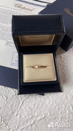 Байер. Farfetch, Mytheresa, yoox, Grailed