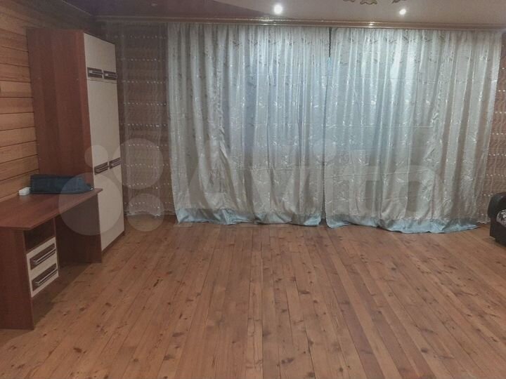 Дом 239 м² на участке 11 сот.