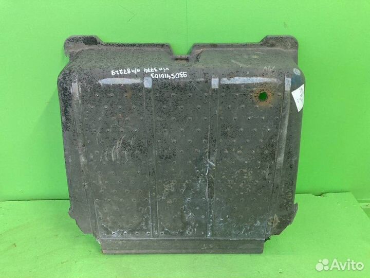 Крышка аккумуляторов mercedes-benz actros MP III