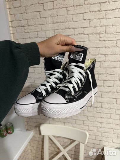 Сет обуви кроссовок женский 41