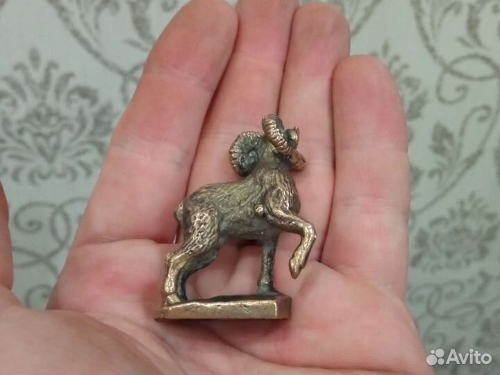 Статуэтка миниатюра Овен бронза