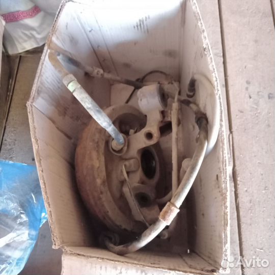 Задняя ступица Subaru Forester Sg5