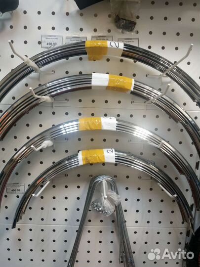 Покрышки и запчасти на велосипеды