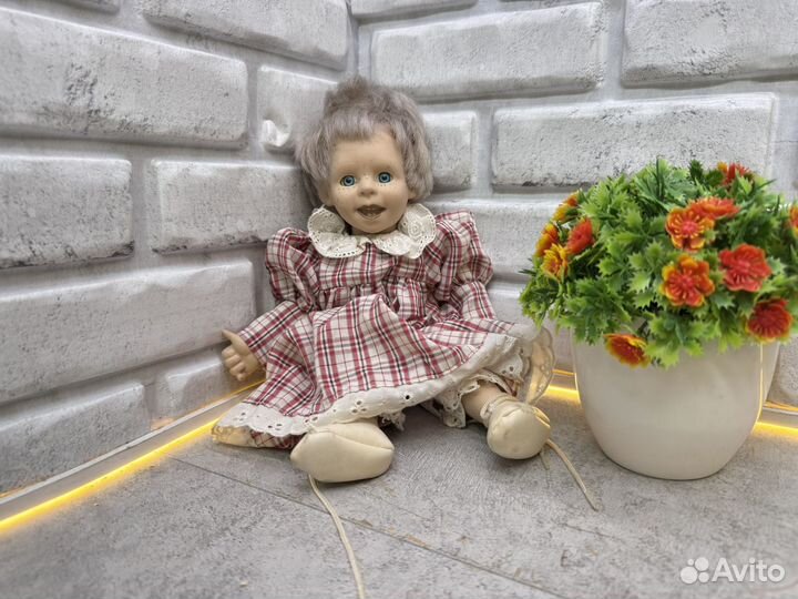И.12366 Кукла фарфоровая 30см