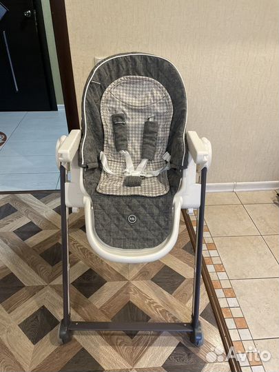 Стульчик для кормления Happy Baby Berny Basic