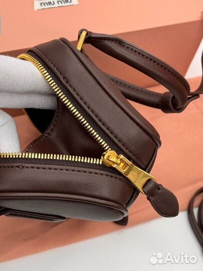 Сумка из кожи Miu Miu коричневая