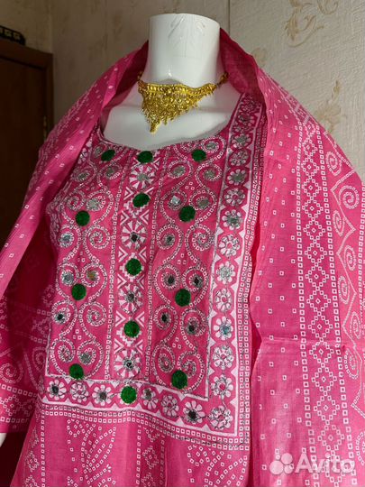 Новый индийский костюм