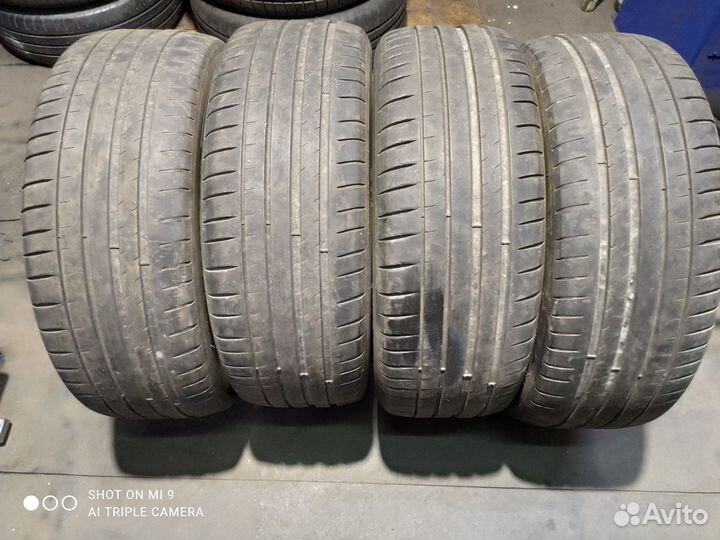 Michelin Pilot Sport 4 215/55 R17