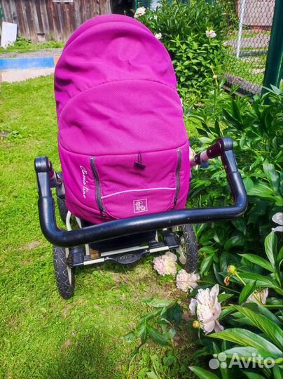 Прогулочная коляска 2 в 1