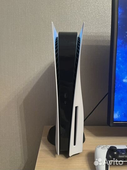 Игровая приставка Sony PlayStation 5, с дисководом